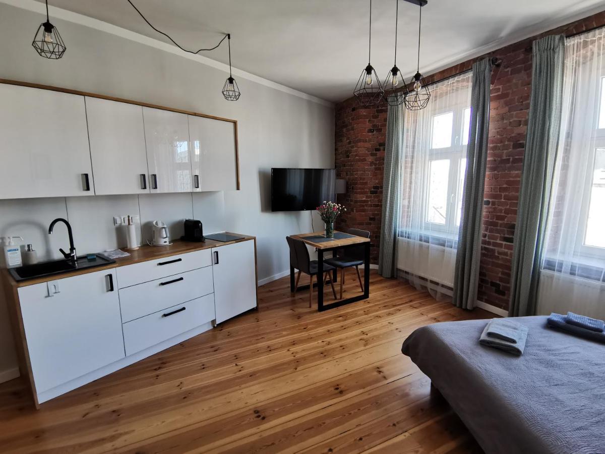 Apartamenty W Scislym Centrum Kupiecka-Drzewna Зелёна-Гура Экстерьер фото